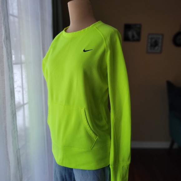 Nike Therma-Fit Crew Neck Kangaroo Pocket Top Womens Medium Neon Yellow - Picture 4 of 13
